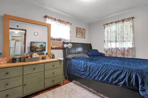 Bedroom - 614 Renick Ave, Circleville, OH 43113 photo 4 of 5