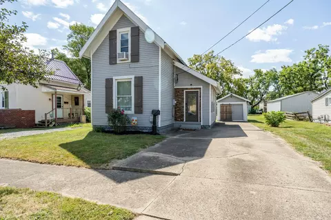 617 Williard St, Washington Court House, OH 43160