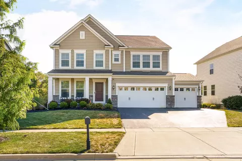 4880 Pinnacle Woods Dr, Grove City, OH 43123