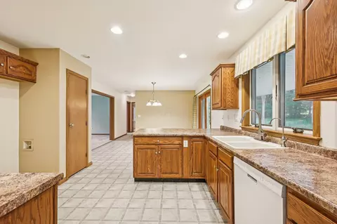 2920 E High St, Newark, OH 43055 photo 19