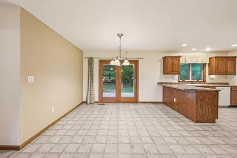 2920 E High St, Newark, OH 43055 photo 11