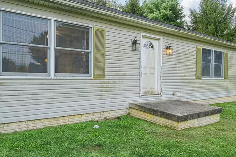 2920 E High St, Newark, OH 43055 photo 5
