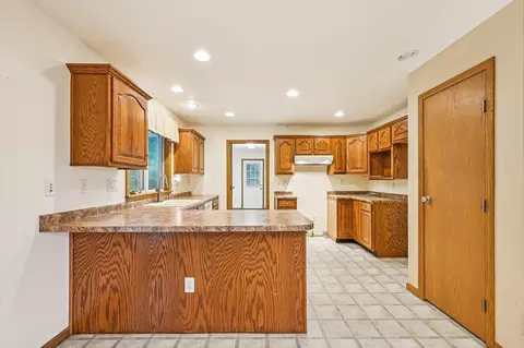 2920 E High St, Newark, OH 43055 photo 16