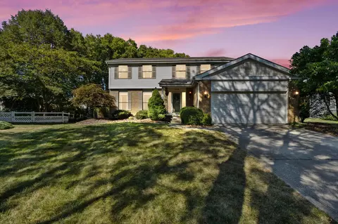 5388 Thistledown Dr, Columbus, OH 43221