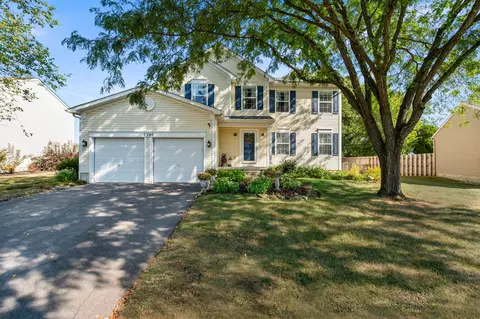 2300 Ziner Cir N, Grove City, OH 43123