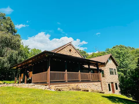 21531 Thompson Ridge Rd, Laurelville, OH 43135