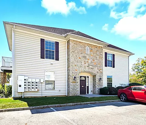 5592 Viningbrook Dr, Dublin, OH 43016