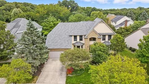 7466 Katesbridge Ct, Dublin, OH 43017