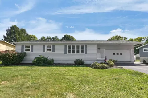 1364 Bonnie Dr, Mansfield, OH 44905
