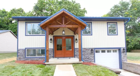 2683 Club House Dr, Columbus, OH 43211