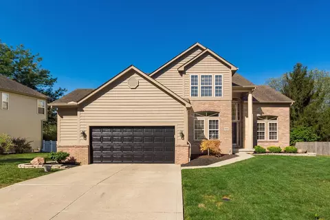 8183 Chateau Ln, Westerville, OH 43082