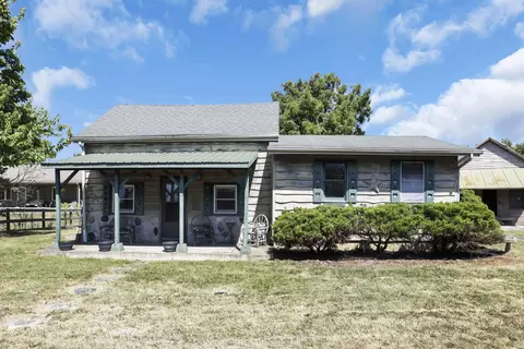 8264 Hayesville Rd, Kingston, OH 45644