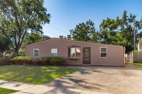 3687 Homecomer Dr, Grove City, OH 43123