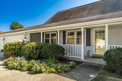 808 Craig Pkwy, Newark, OH 43055