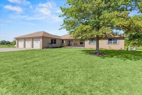 19463 Bear Swamp Rd, Marysville, OH 43040