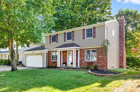 6813 Hayhurst St, Worthington, OH 43085