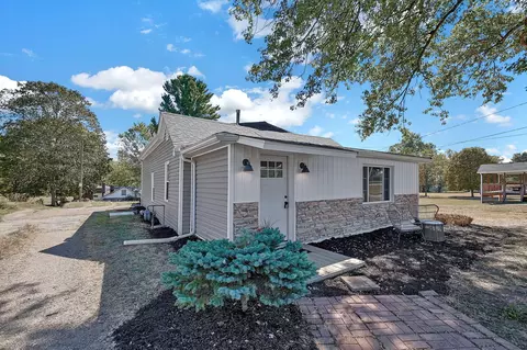 6434 Mount Vernon Rd, Newark, OH 43055