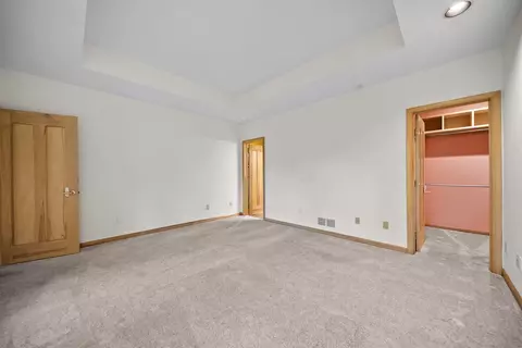 Bedroom - 4340 Manor Ct E, Dublin, OH 43017 photo 9 of 11