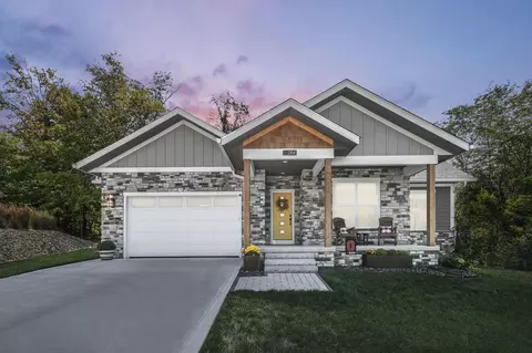 284 Robin Pl, Canal Winchester, OH 43110