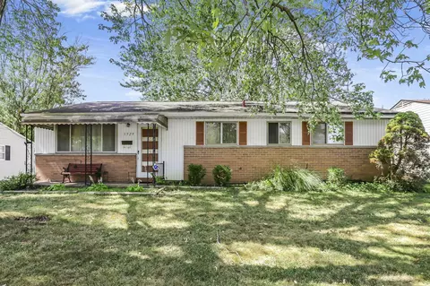 1529 S Hamilton Rd, Columbus, OH 43227
