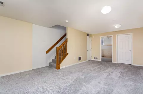 6389 Nottinghill Trail Dr #1, Canal Winchester, OH 43110