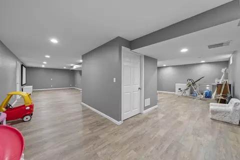 Entry Way - 101 Ruby Red Ln, Delaware, OH 43015 photo 5 of 5