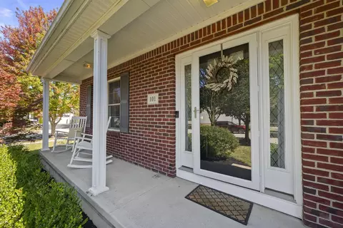 Exterior - 101 Ruby Red Ln, Delaware, OH 43015 photo 5 of 13