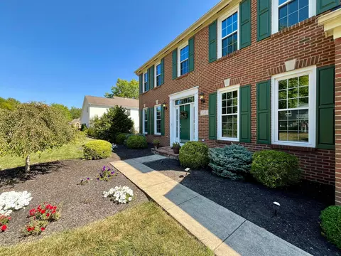 518 Kingfisher Dr, Westerville, OH 43082