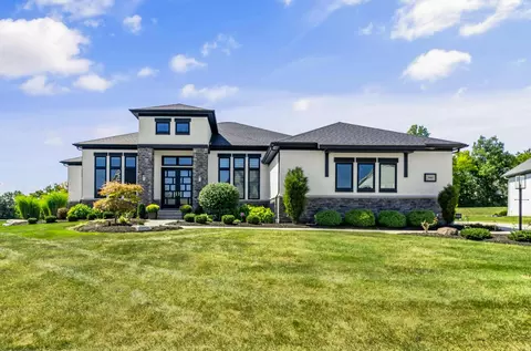 9461 Waterford Dr, Powell, OH 43065