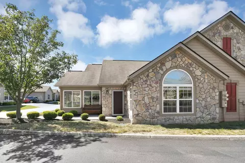 206 Kristen Way W, Heath, OH 43056