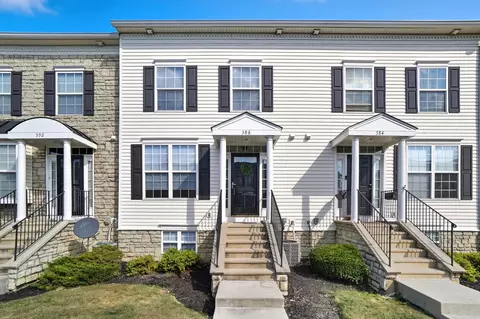 388 Oxford Oak Dr, Blacklick, OH 43004