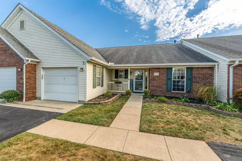 415 Retreat Ln, Marysville, OH 43040