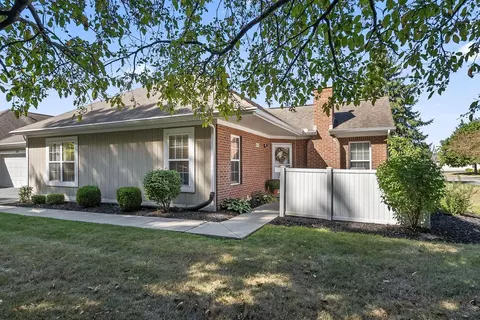 630 Hampton Woods Dr, Marion, OH 43302