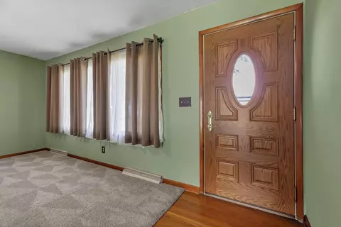 832 Oberlin Dr, Heath, OH 43056 photo 6