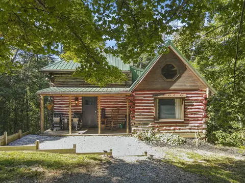 9271 Roley Rd, Sugar Grove, OH 43155