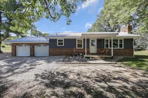 561 County Line Rd NE, Bremen, OH 43107