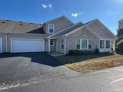 957 Governors Cir, Lancaster, OH 43130