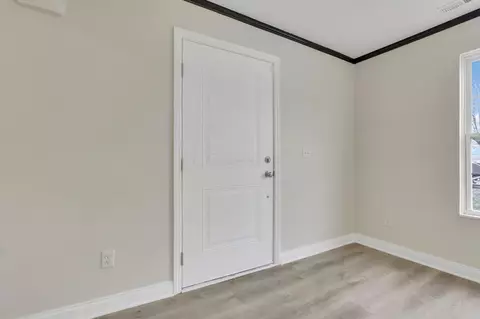 574 Koebel Ave, Columbus, OH 43207 photo 9