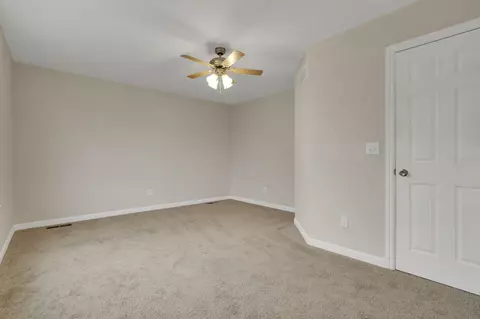 574 Koebel Ave, Columbus, OH 43207 photo 20