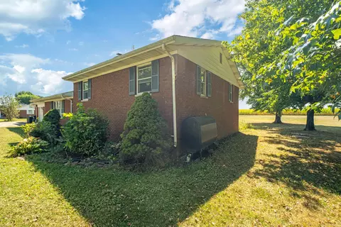Exterior - 7247 Ludwig Dresback Rd, Circleville, OH 43113 photo 14 of 24