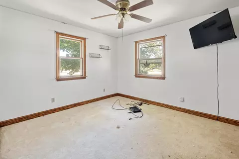 Bedroom - 7247 Ludwig Dresback Rd, Circleville, OH 43113 photo 6 of 14