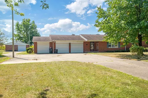 Exterior - 7247 Ludwig Dresback Rd, Circleville, OH 43113 photo 6 of 24