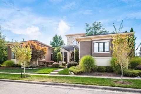 7075 Calabria Pl, Dublin, OH 43016