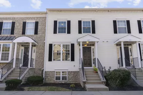 127 Preswicke Ml, Blacklick, OH 43004