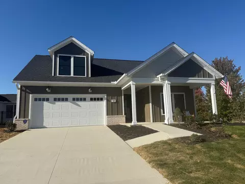 8697 Pine Lakes Dr, Sunbury, OH 43074