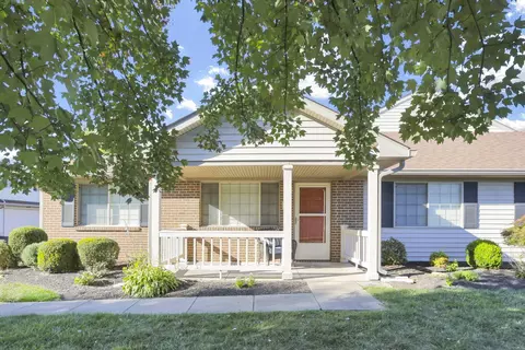 47 Northpointe Ln, Newark, OH 43055