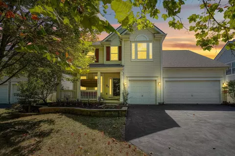 6439 Lake Mathias Dr, New Albany, OH 43054