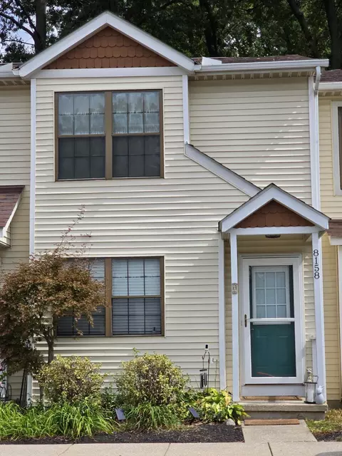 8158 Newark Ave #16E, Westerville, OH 43081