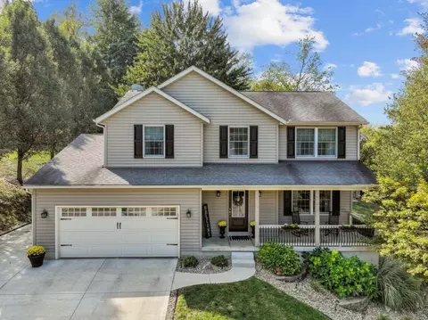 1903 Willow Ridge Dr, Heath, OH 43056