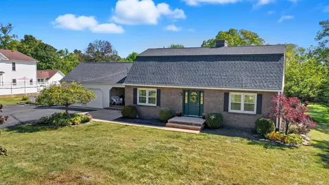 144 S Bird Rd, Springfield, OH 45505